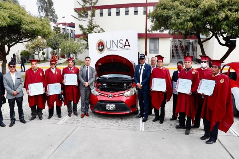 Culmina con éxito Posgrado en Electromovilidad financiado por el MINEM para 20 profesionales de todo el país