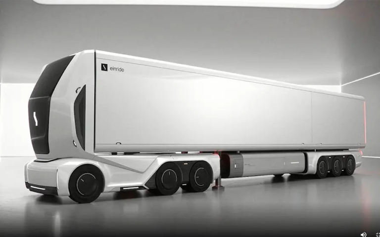 Einride muestra un tráiler eléctrico de diseño futurista y repleto de tecnología