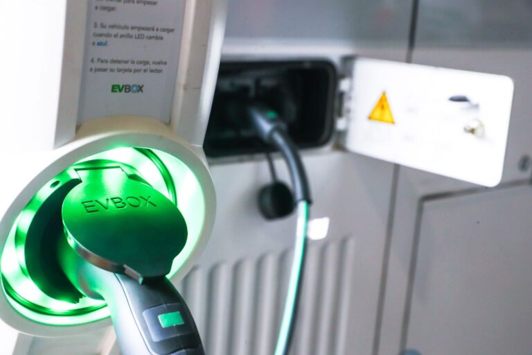 MINEM impulsa movilidad eléctrica en el país