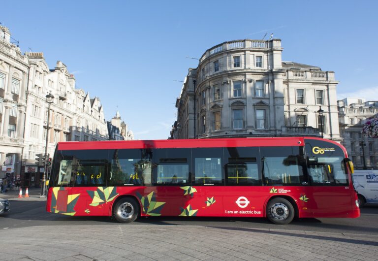 Irizar e-mobility electrificará la primera línea de autobuses de Londres con carga ultrarrápida