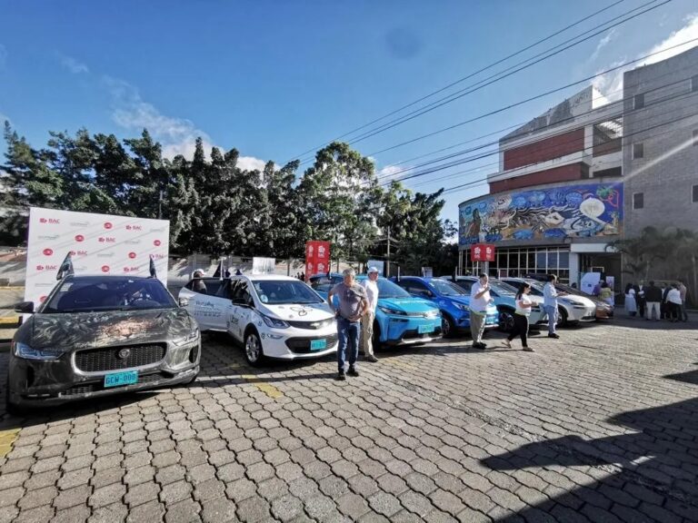 Caravana de vehículos eléctricos finaliza su recorrido por Centroamérica