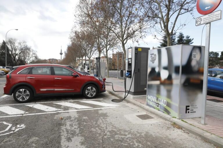Madrid estrena su electrolinera de recarga ultrarrápida más potente