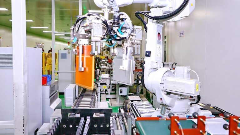 China aventaja a EE.UU. en las tecnologías importantes como baterías eléctricas