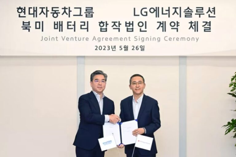 Multinacionales producirán baterías para autos eléctricos en Estados Unidos