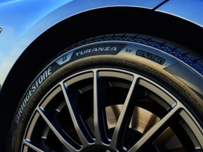 Bridgestone fabrica su primer neumático para autos eléctricos