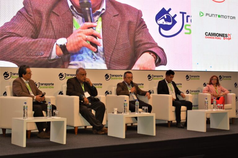 “Generemos el cambio que estamos buscando a través las tecnologías sostenibles”