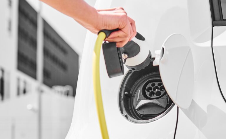 AAP: “MEF retrasa desarrollo de la electromovilidad en el Perú”