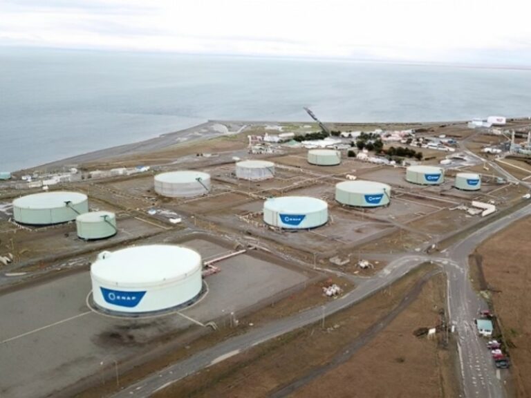 Enap acuerda desarrollo en infraestructura de hidrógeno verde en Chile