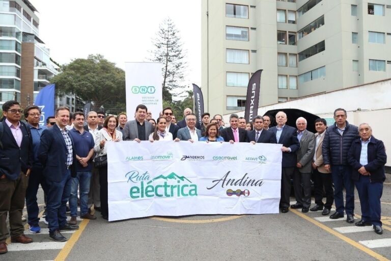 SNI promueve industrialización de autos eléctricos en el Perú