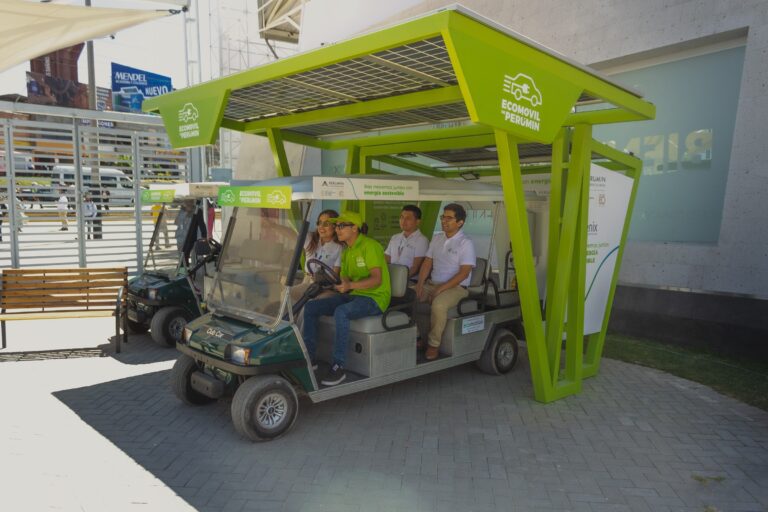 Generadora Fenix promueve uso de vehículo con energia solar en Perumin