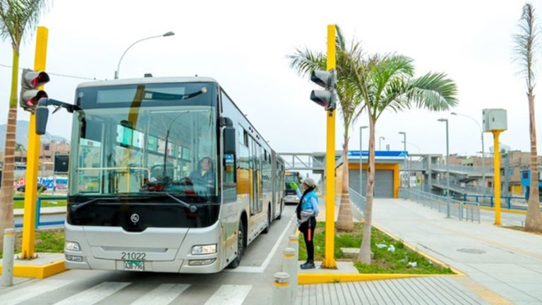 Buses urbanos realizan pruebas sin público en ampliación norte del Metropolitano