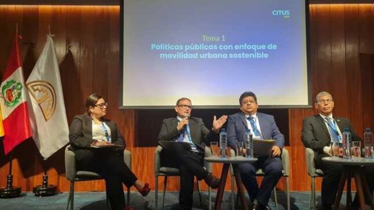 Exponen políticas para promover un sistema de transporte sostenible en la ciudad de Piura