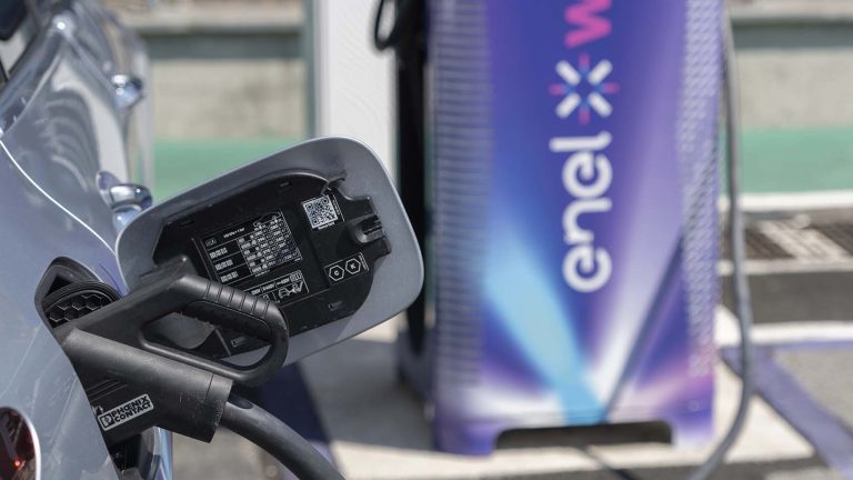 Enel X Way alista dos electrolineras en Lima para este primer trimestre