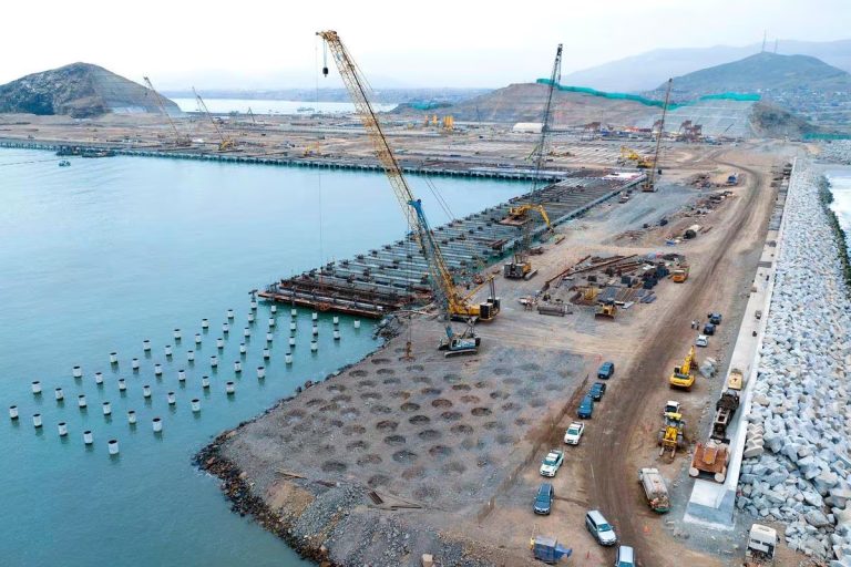 Inversiones por US$ 2,200 millones impulsan la modernización portuaria en el país