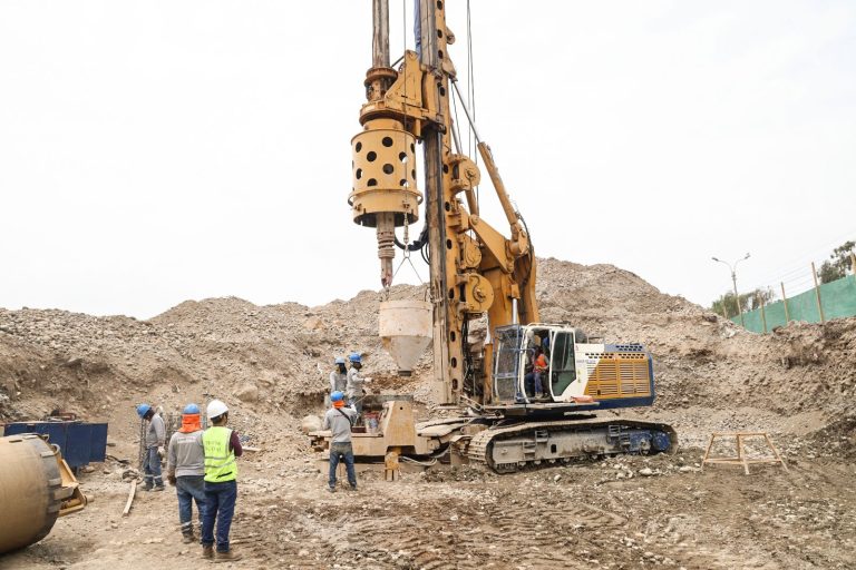Inician instalación de puentes modulares para acceder al nuevo aeropuerto Jorge Chávez
