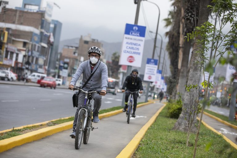 «Ni siquiera en los distritos pioneros las ciclovías están interconectadas»: Experto Aldo Bravo