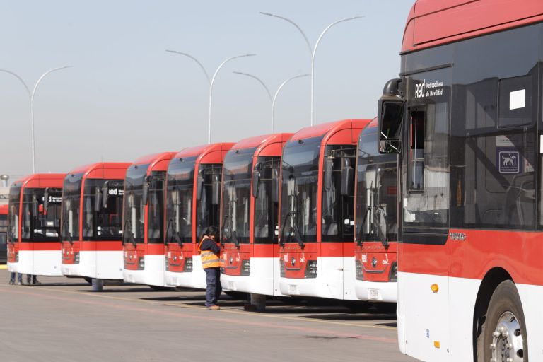 Buses eléctricos en Chile: Incorporan 214 nuevas unidades para el transporte público de Santiago