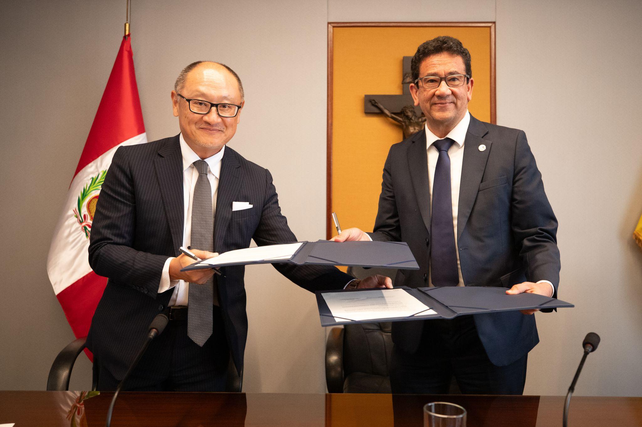 Convenio Toyota y PUCP: Alianza estratégica por el hidrógeno verde y la economía circular