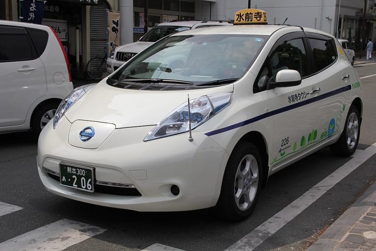 Japón: ¿Cómo competirá con China y sus vehículos eléctricos?
