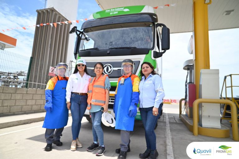 Más de 240 tractocamiones impulsados por gas natural circularán al cierre de este año