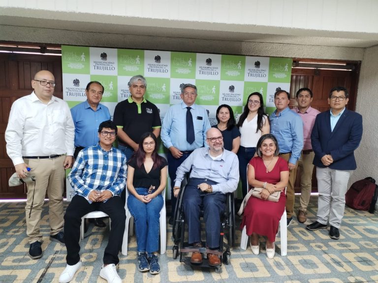 Exponen avance de obras del metropolitano de Trujillo costeado por gobierno alemán