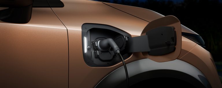 Nissan evalúa reutilizar baterías y aluminio para fabricar nuevos vehículos