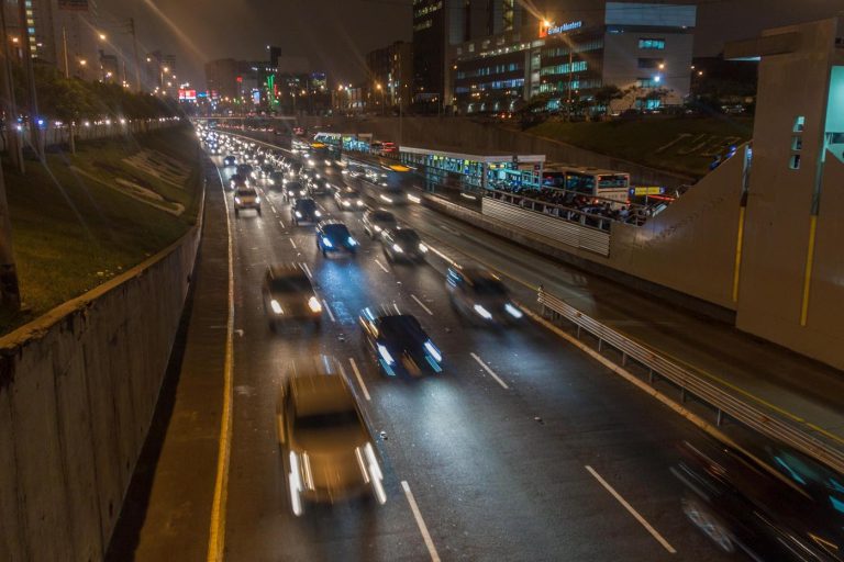 Velocidad promedio en Lima cae a mínimo de 11 km/h en hora punta nocturna