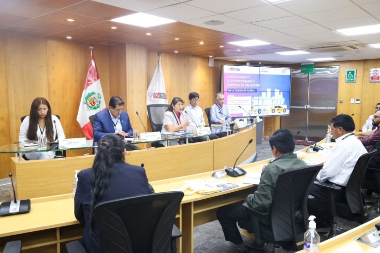 Juliaca avanza con programa de chatarreo y plan de movilidad urbana