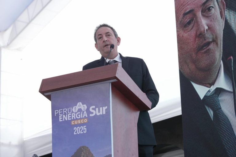 Conversiones gratuita para 1,800 vehículos en Cusco realizará este año EVA Energy