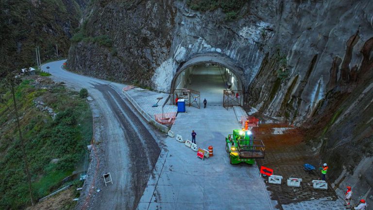 Túnel Ollachea en Puno registra un avance de 60% y se alista para operar este año