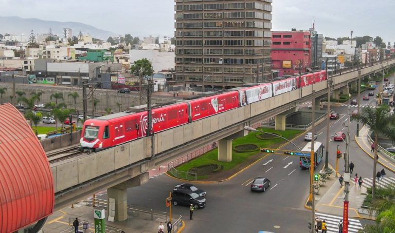 Línea 1 eleva oferta hasta 510 viajes diarios por fiestas de fin de año