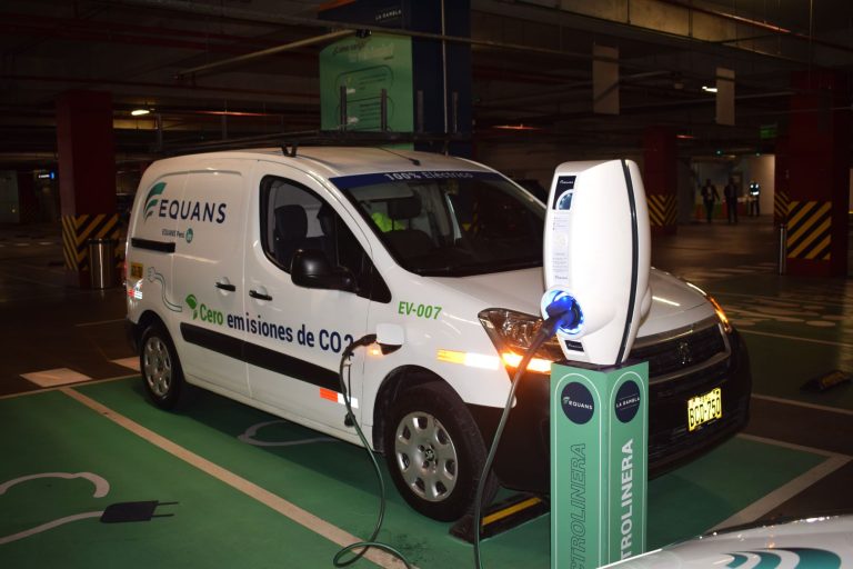 Equans cierra el 2025 con 15 vehículos eléctricos y el 92% de su flota a gas natural