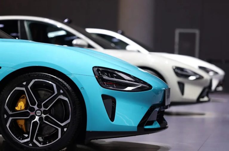 Xiaomi apunta a vender 550.000 vehículos eléctricos en 2026