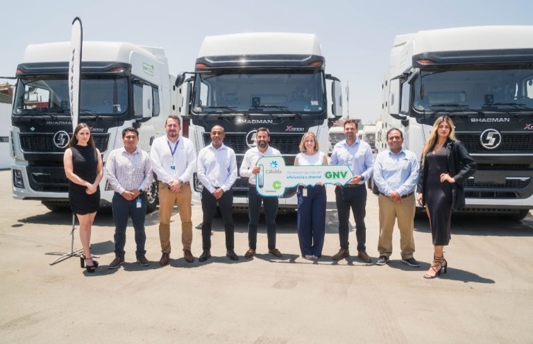 Servosa incorpora 14 tractos a gas natural para un servicio más verde