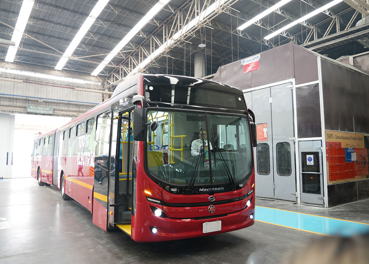 Más de 700 buses eléctricos se unirán a la flota pública del TransMilenio en Bogotá
