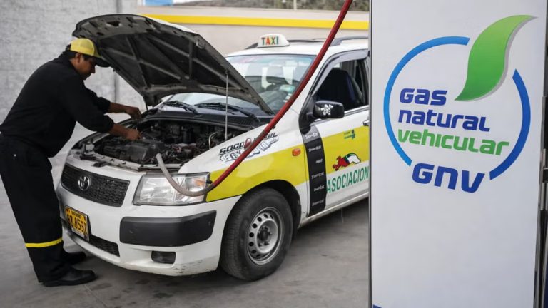 Restricción de gas natural golpeará a 336 mil unidades y frenaría conversión vehicular