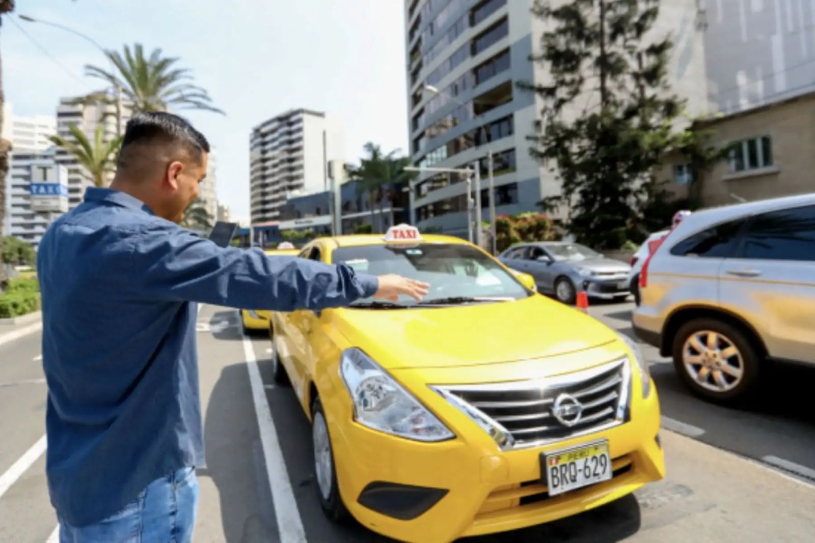 Gobierno aprueba bono de S/ 120 para taxistas y pausa recaudo de conversiones
