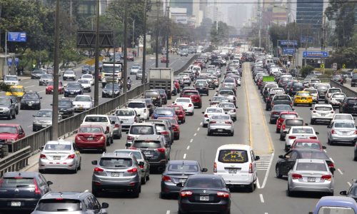 Flujo vehicular acelera su crecimiento en mayo de 2024, según Asociación Automotriz del Perú