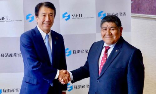 Posible alianza entre Perú y Japón para impulsar las energías renovables y la electromovilidad