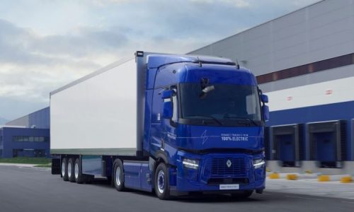 Renault-Trucks-presenta-el-diseno-de-sus-modelos-T-y-C-electricos-900x450