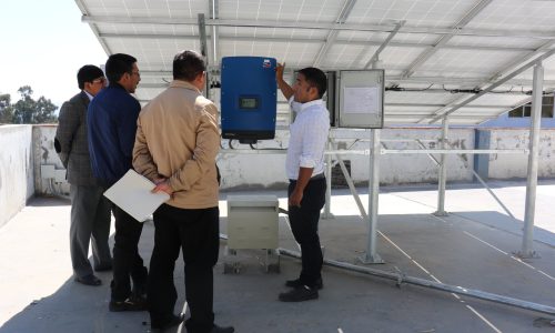 UNCP desarrolla algoritmo para predecir fallas y mejorar mantenimiento de paneles solares